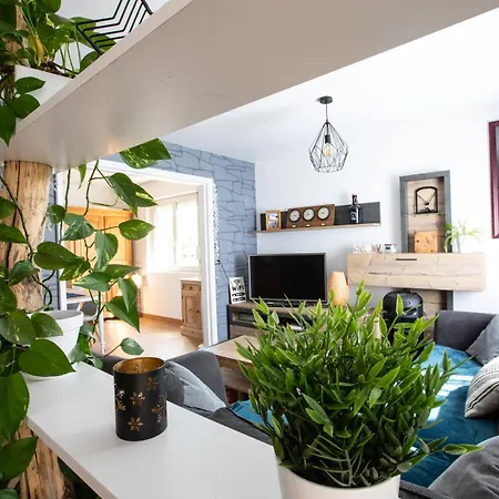 Rare Maison Moderne Proche Centre Avec Jardin Parking Gratuit *