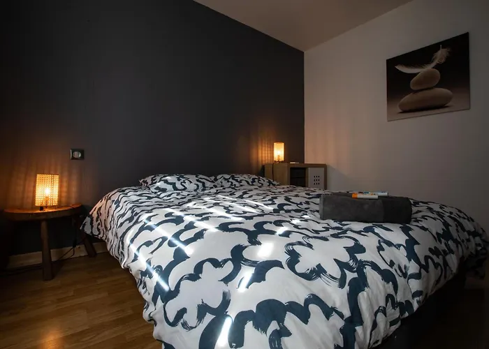 Rare Maison Moderne Proche Centre Avec Jardin Parking Gratuit بيت للعطل